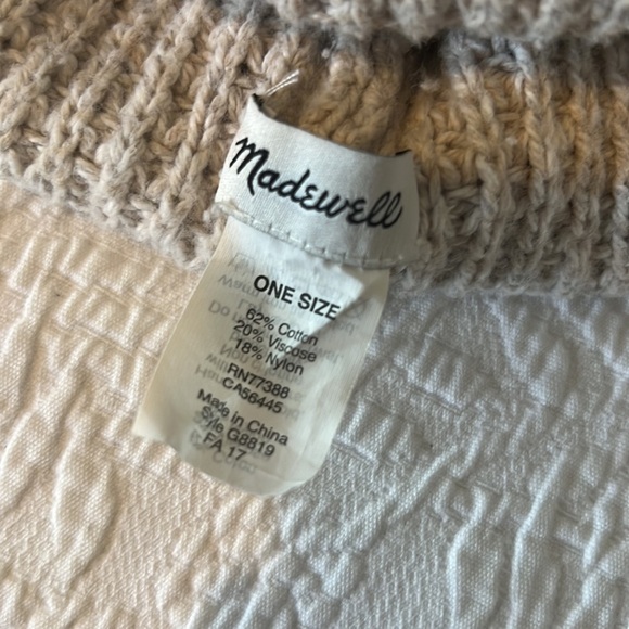 Madewell Beanie Fitted in Sand - Picture 7 of 7